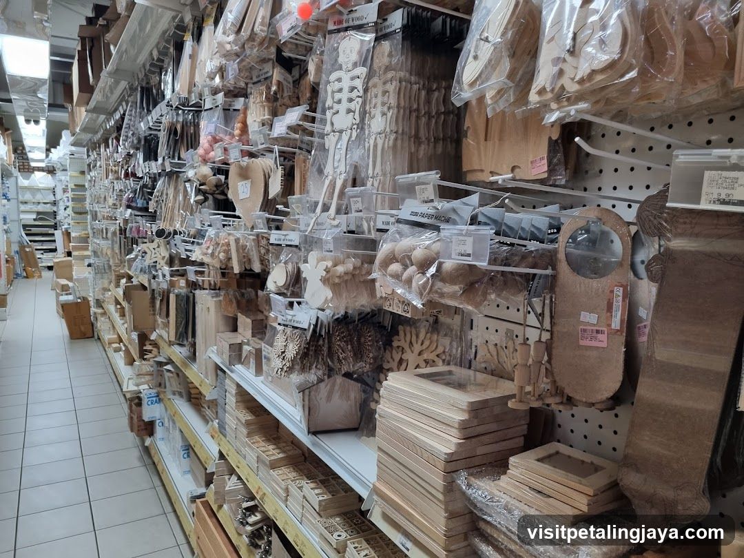 Woodcraft Supplies Store Interior