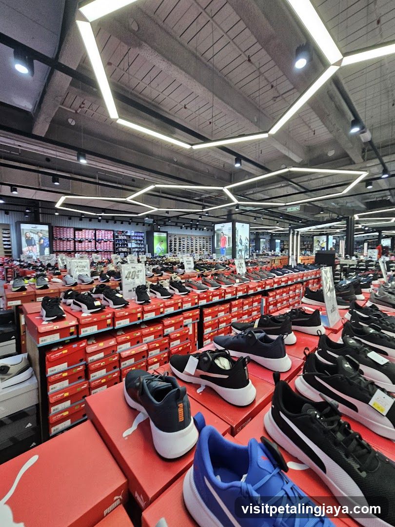 Shoe Store Interior Display