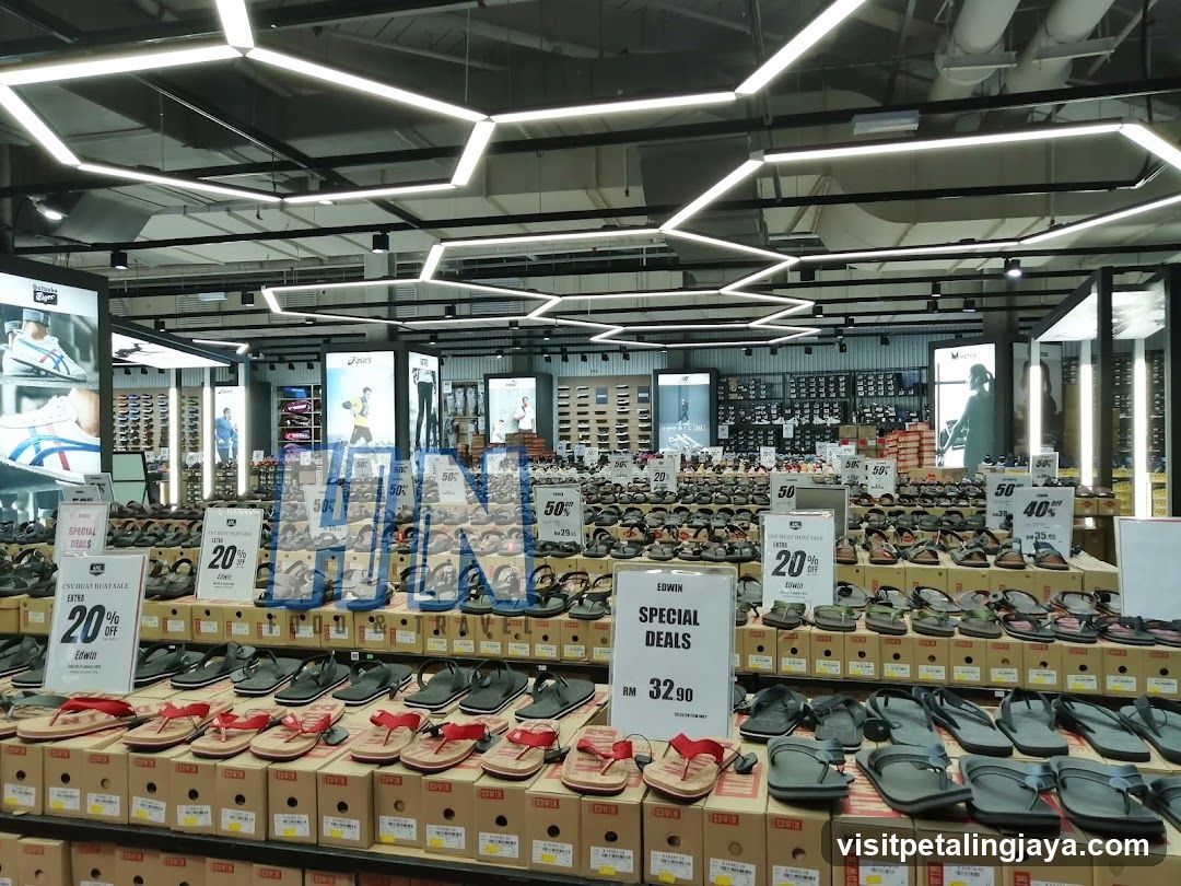 Shoe Store Interior Display