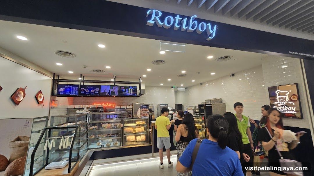Rotiboy Store Interior