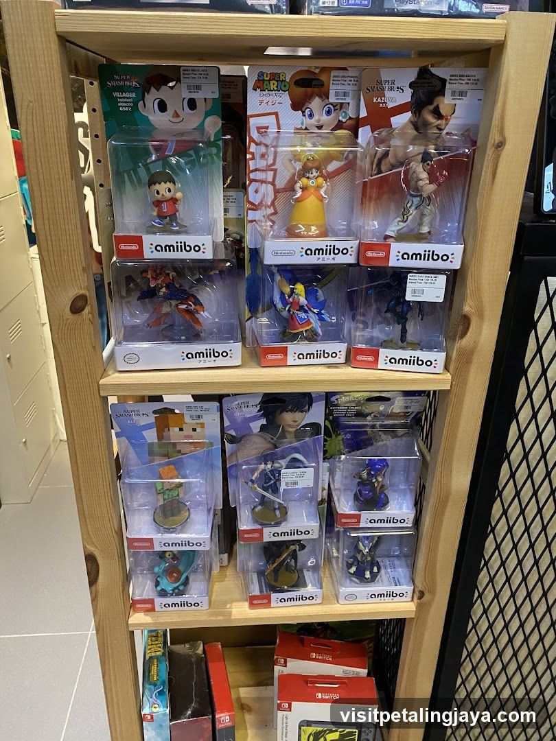 Amiibo Display Shelf