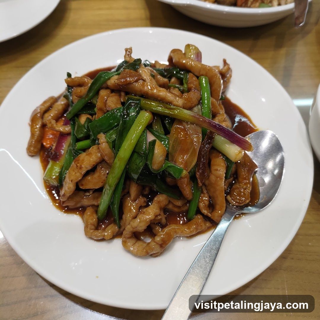Stir-fried Pork with Green Onions
