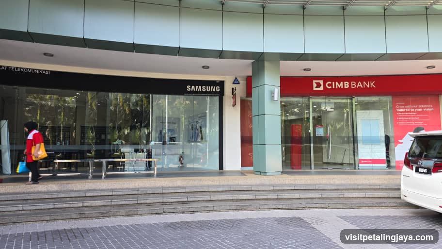 CIMB Bank - The Curve | North Entrance