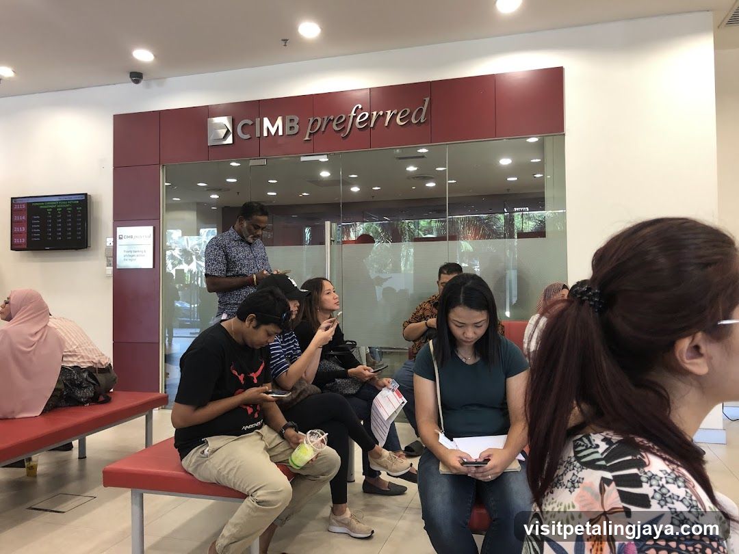 CIMB Bank - The Curve | North Entrance