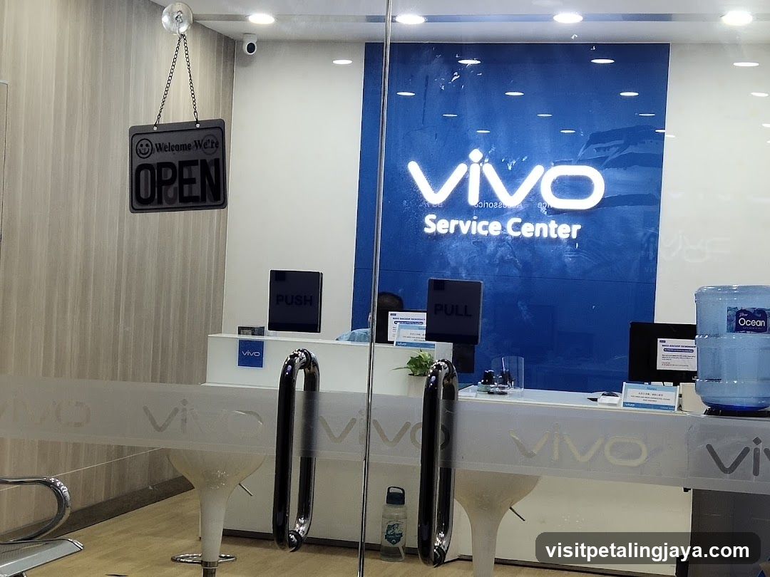 vivo Service Center Interior View