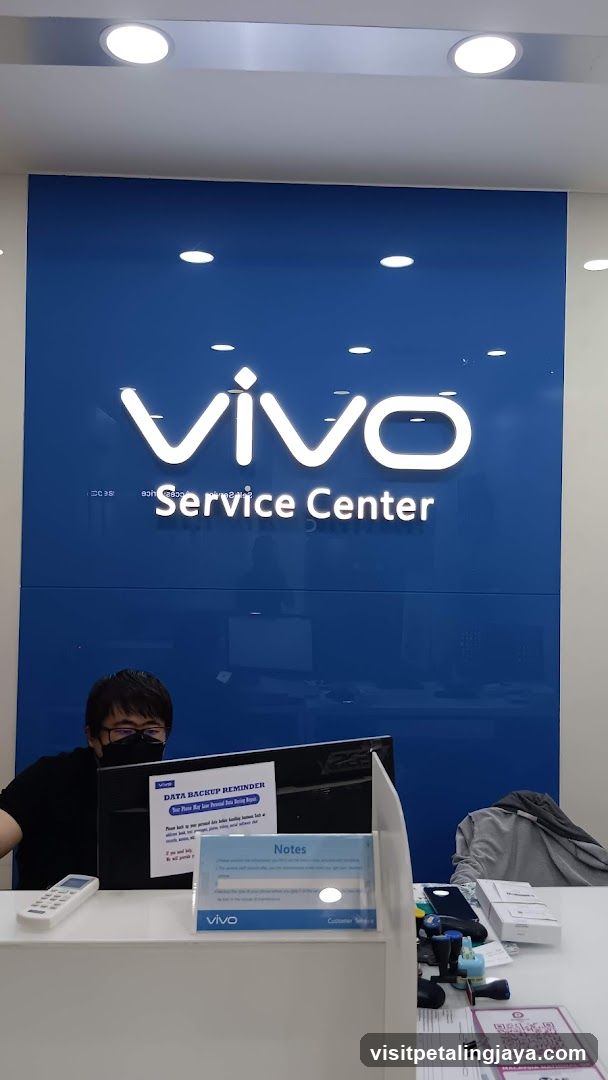 vivo Service Center Interior