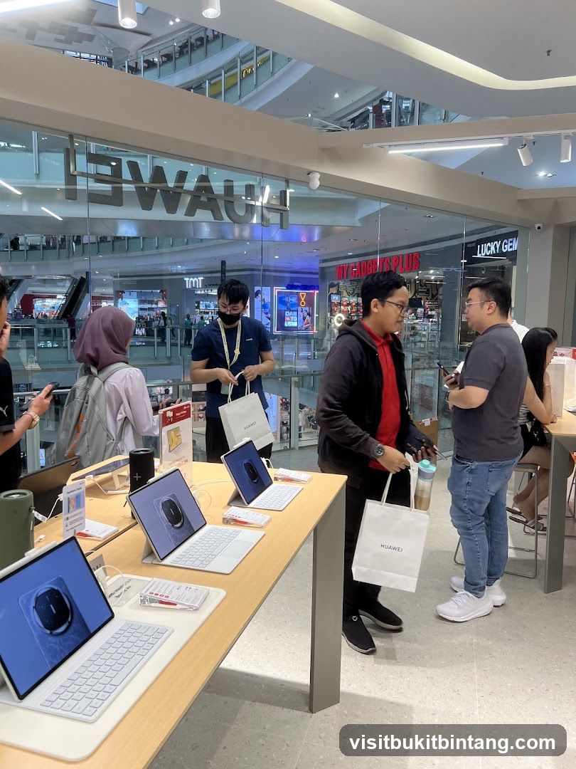 Huawei Store Interior
