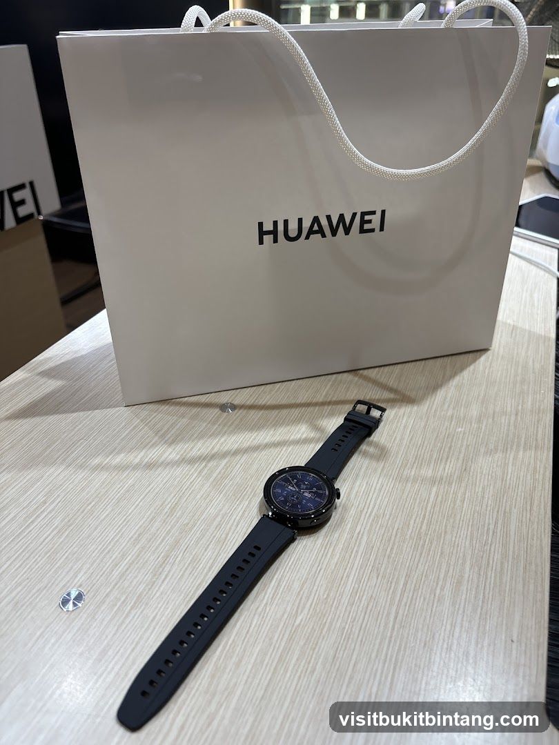 Huawei Smartwatch and Shopping Bag