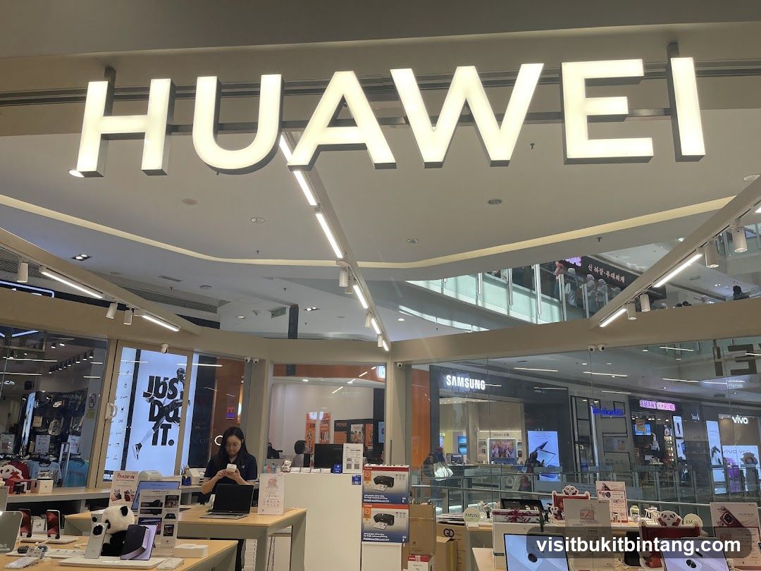 Huawei Store Interior