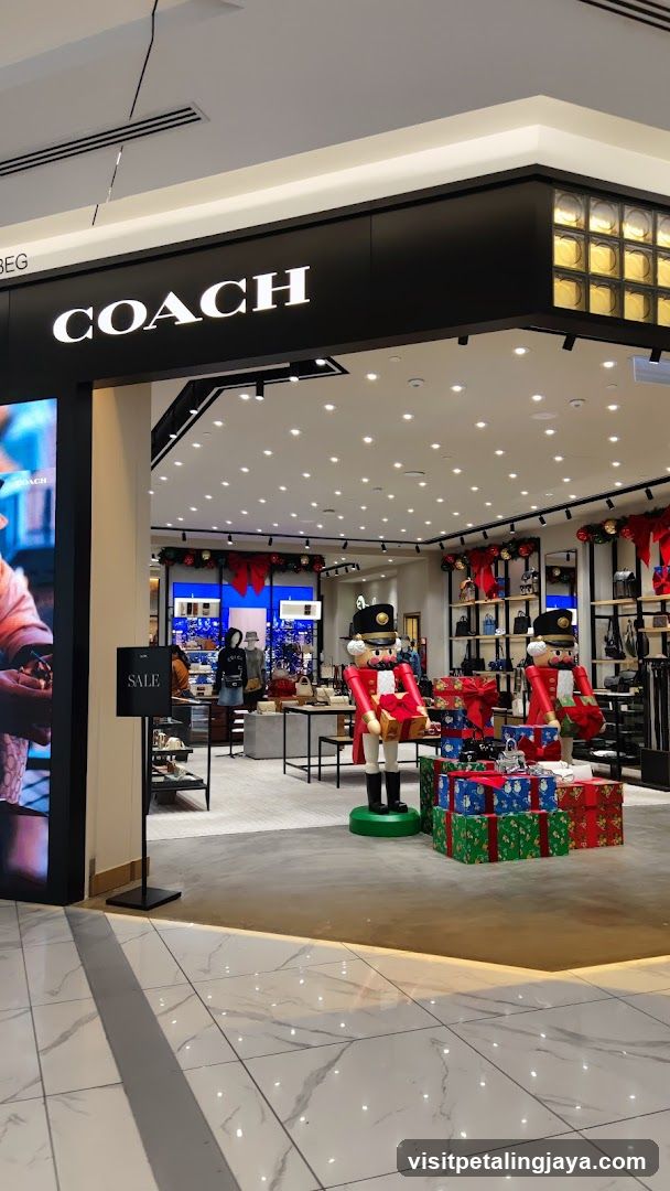 Coach 1 Utama Shopping Center