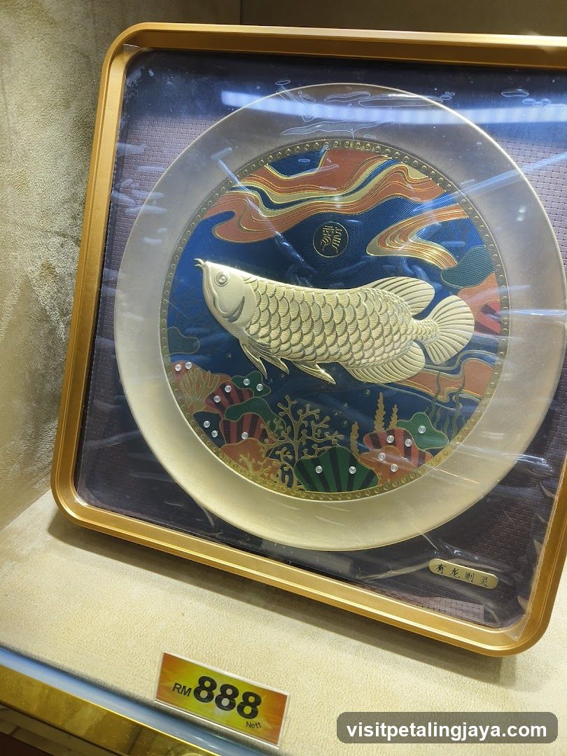 Aurum Fish Coin Display