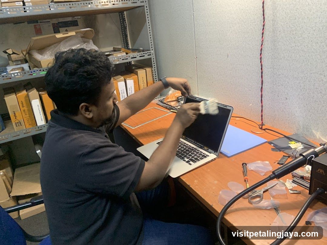 Tech Repair Workspace