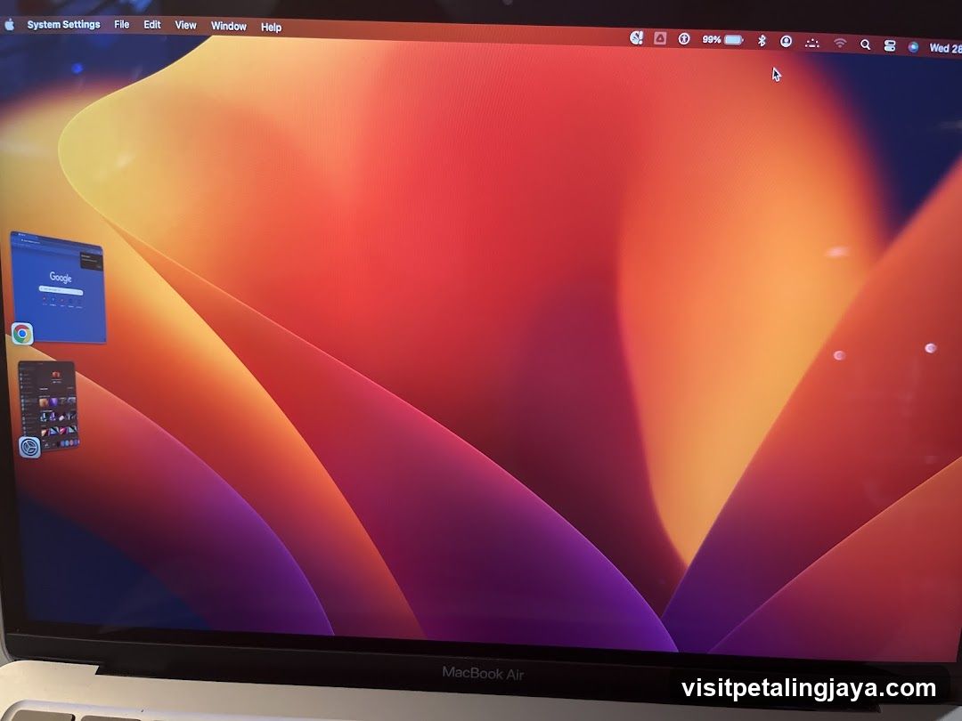 MacBook Air Desktop Screen