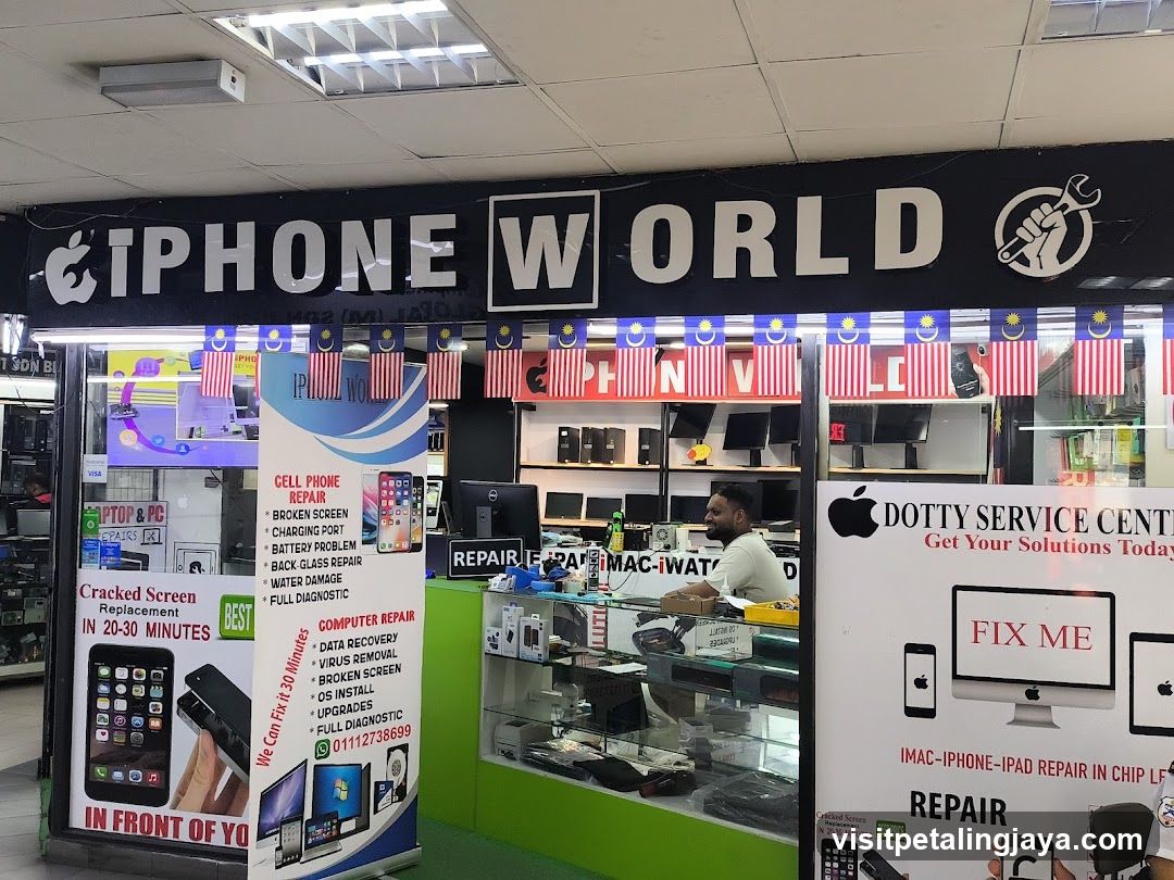 IPHONE WORLD