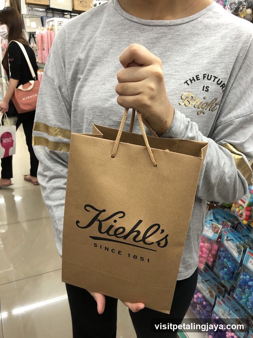 Kiehl's Shopping Bag in Store Interior
