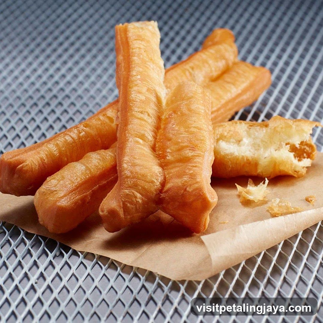 Youtiao (Chinese Fried Dough)