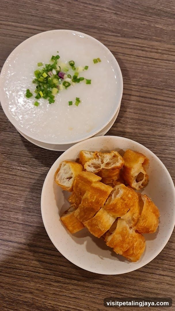 Congee and Fried Dough Sticks