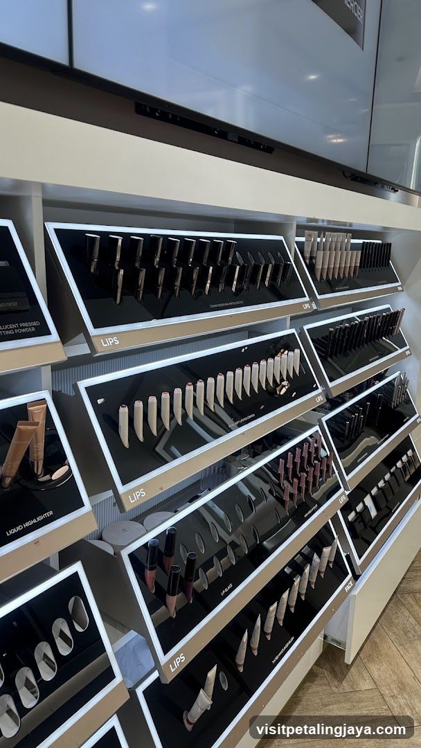 Lipstick Display Shelf