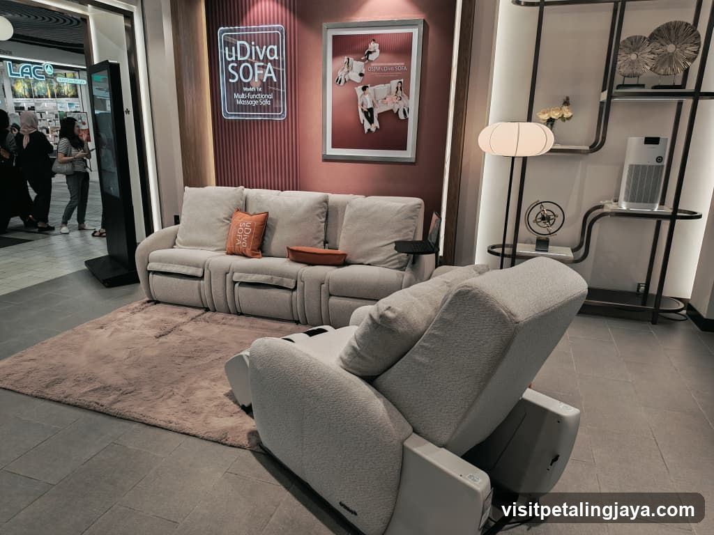 uDiva Sofa Interior Display