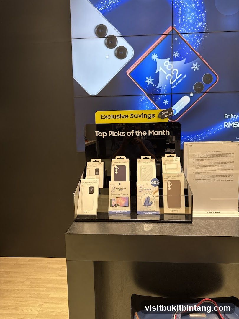 Samsung Accessories Display