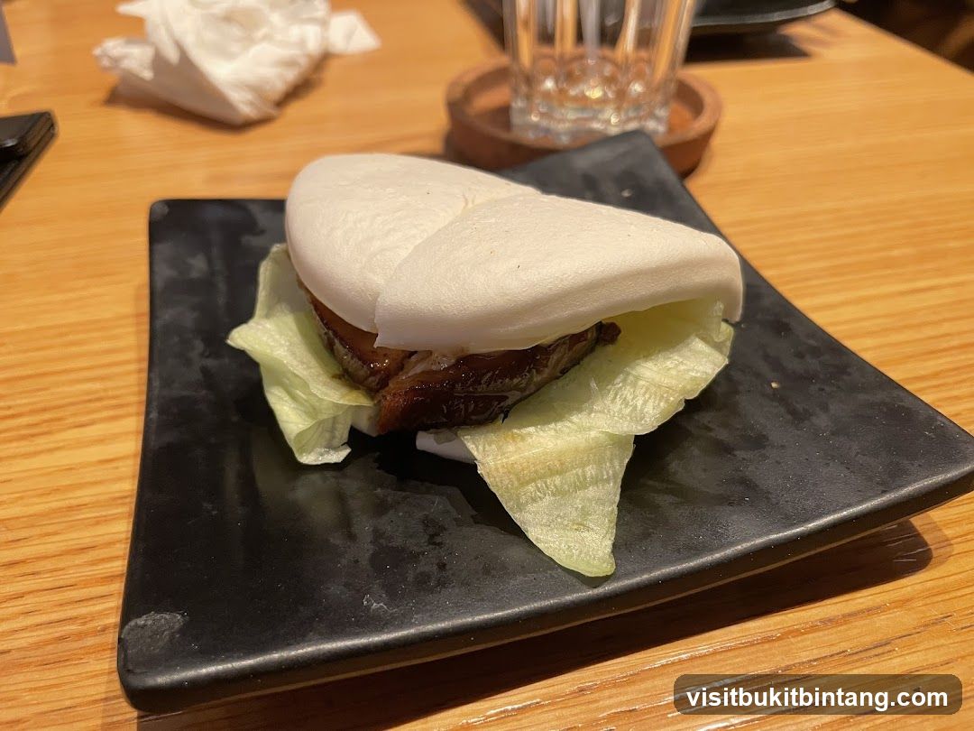 Bao Bun with Pork Belly