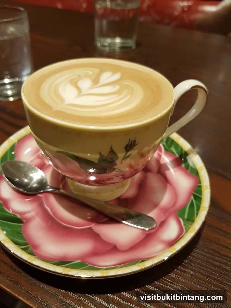 Latte with latte art
