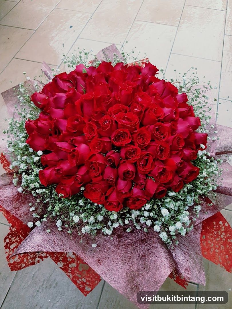 Bouquet of Red Roses