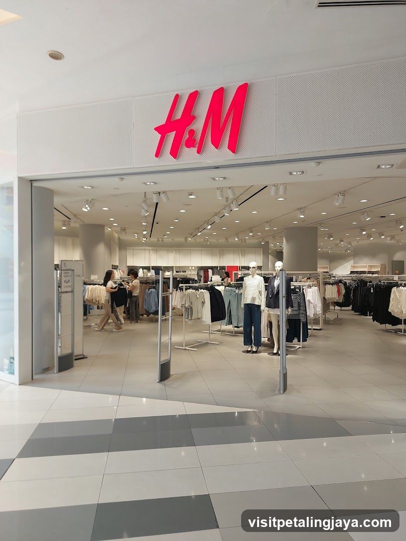 H&M (1 Mont Kiara)