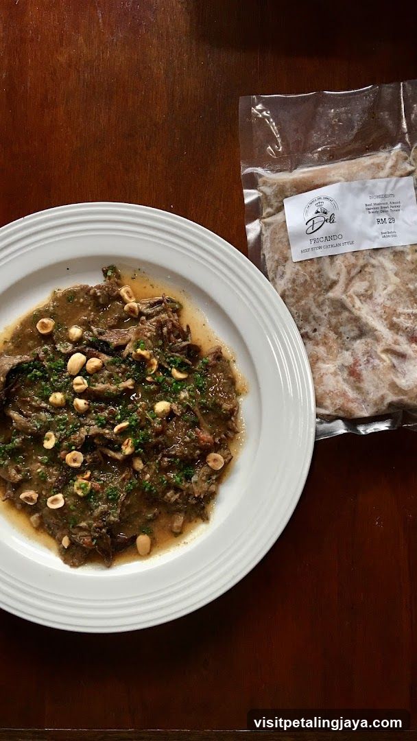 Deli Thucando Beef Stew with Peanut Sauce