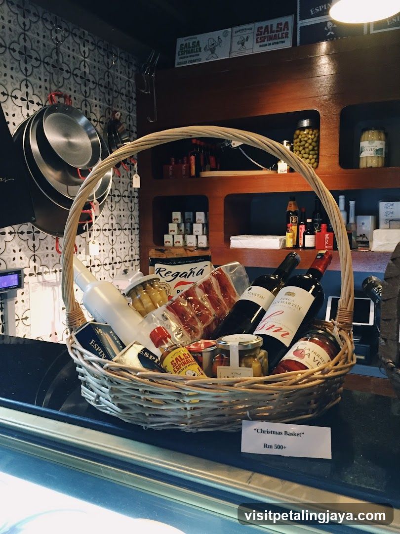 Christmas Basket Display
