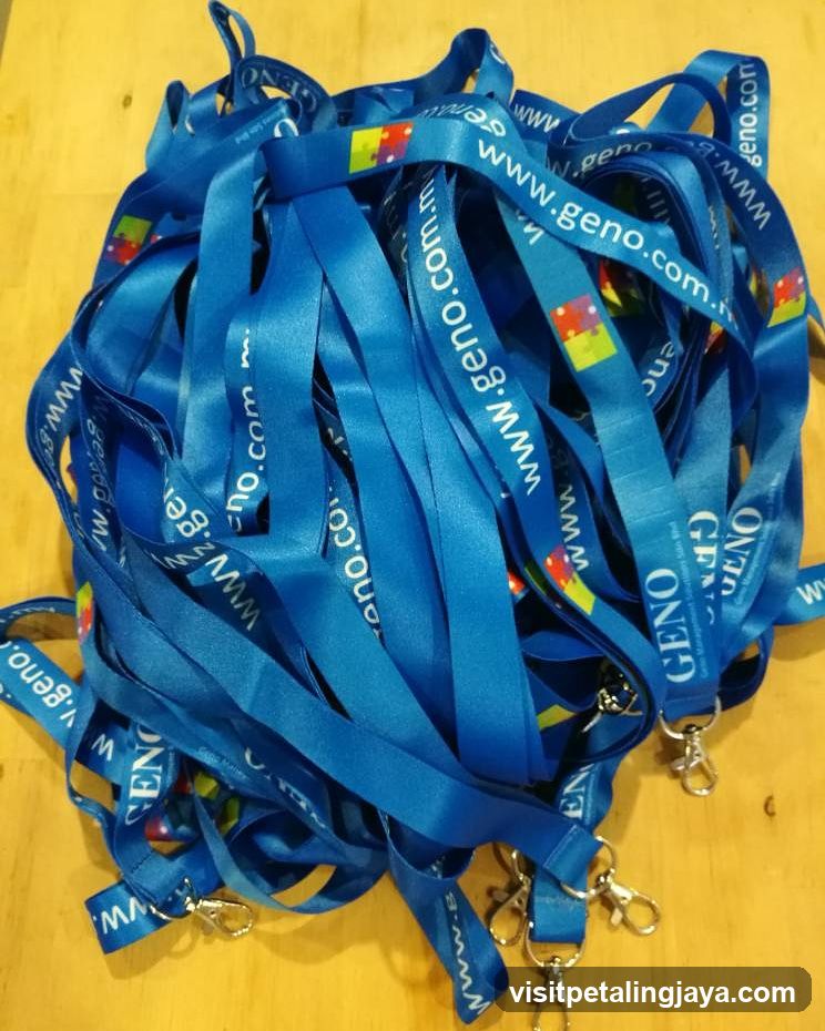 Blue Lanyards with Geno.com Logo