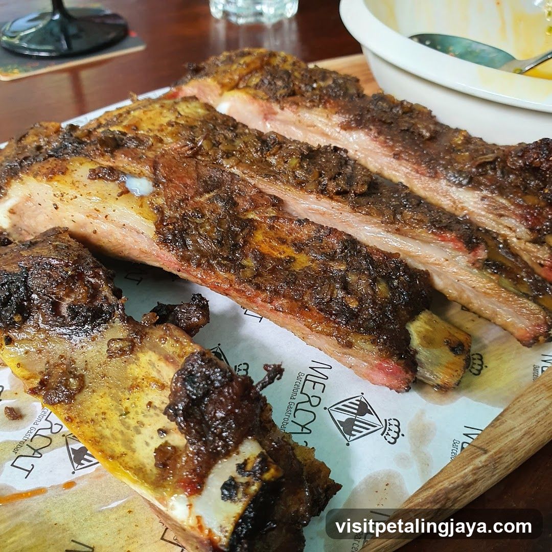 Grilled Ribs on Paper Liner