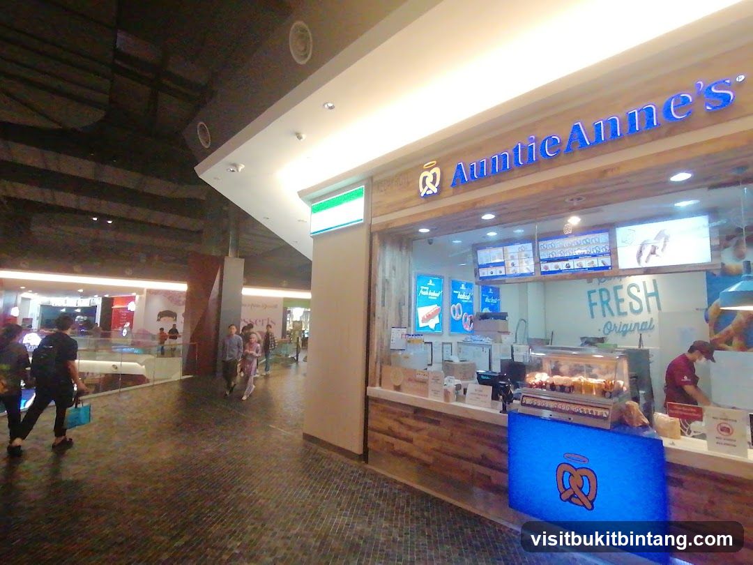 Auntie Anne's @ Mid Valley Megamall