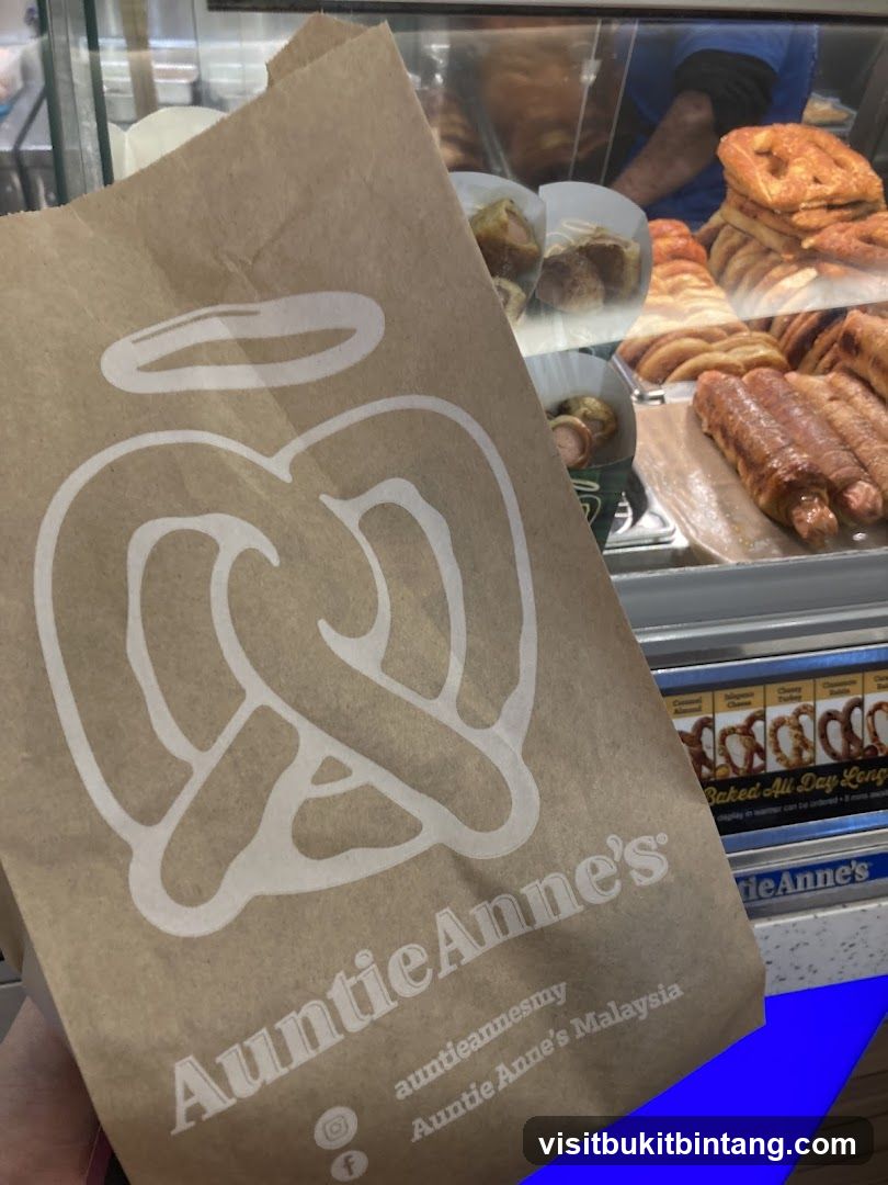Auntie Anne's Bag and Pretzels