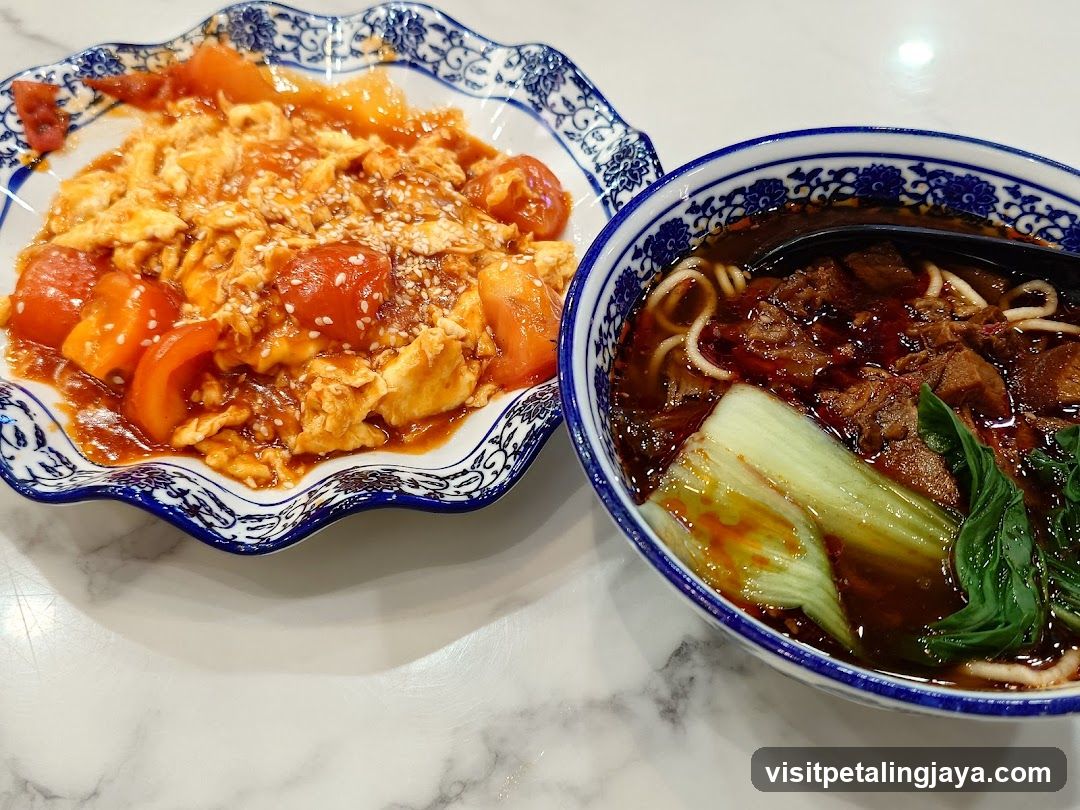 Chinese Noodle and Tomato Egg Dish