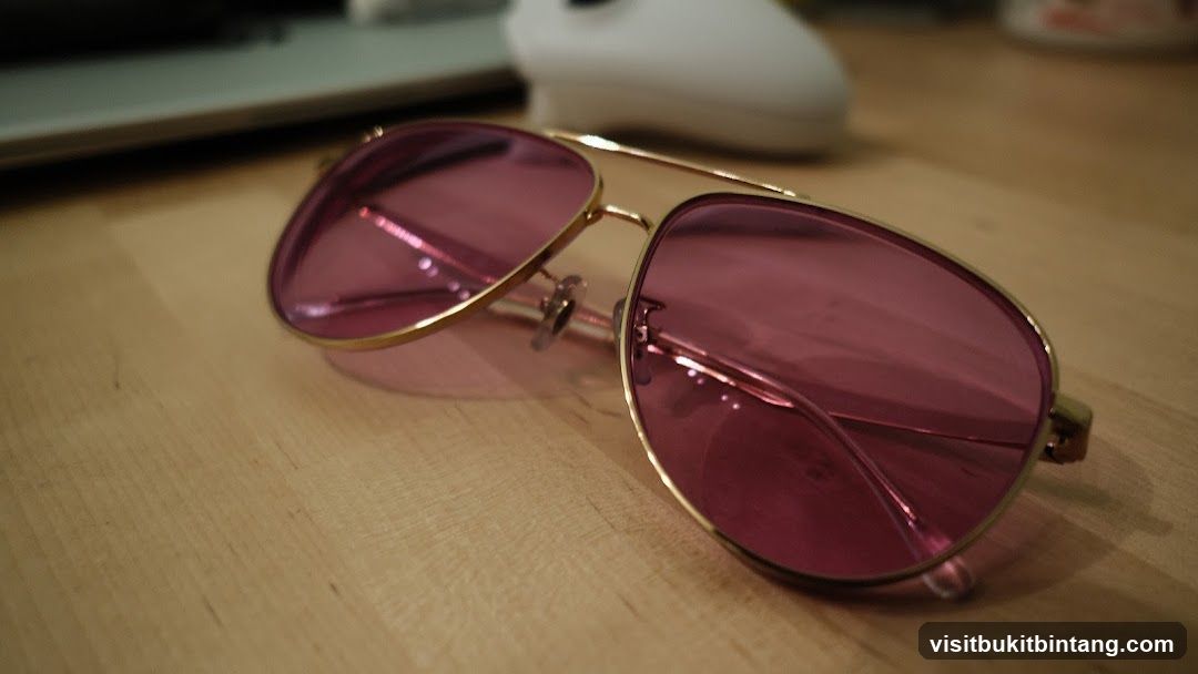 Pink Aviator Sunglasses
