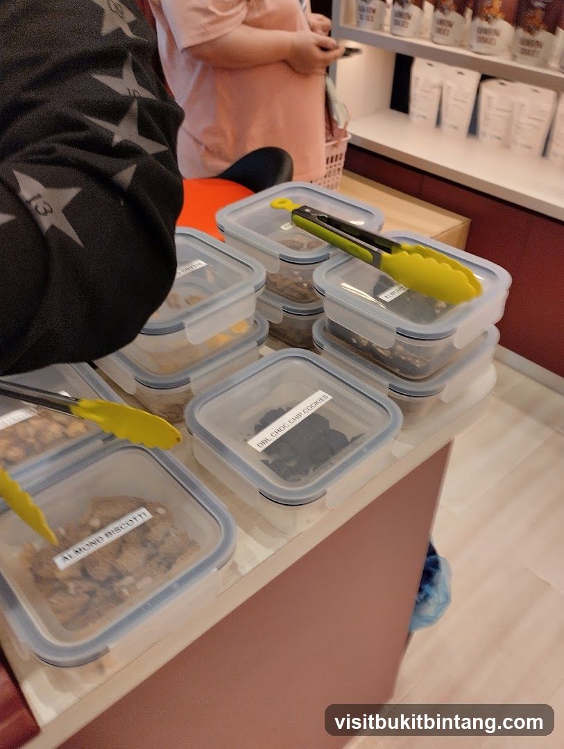 Cookies in containers