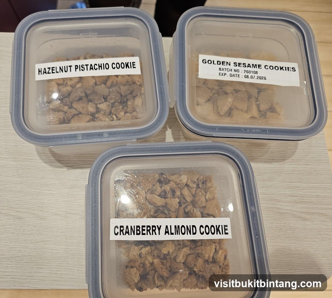 Cookies in containers