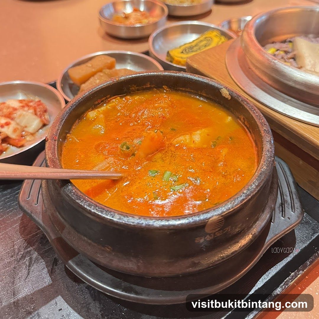 Korean Stew with Side Dishes