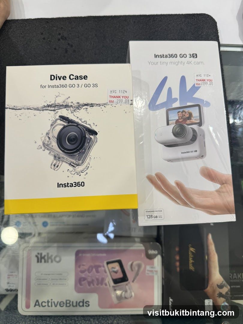 Insta360 Dive Case and Insta360 GO 3S Camera