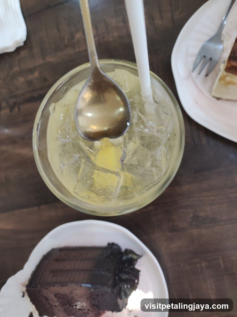 Dessert and Drink Table Setting