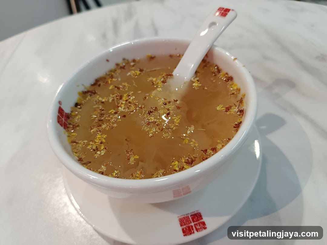 Bowl of Osmanthus Soup with Jelly