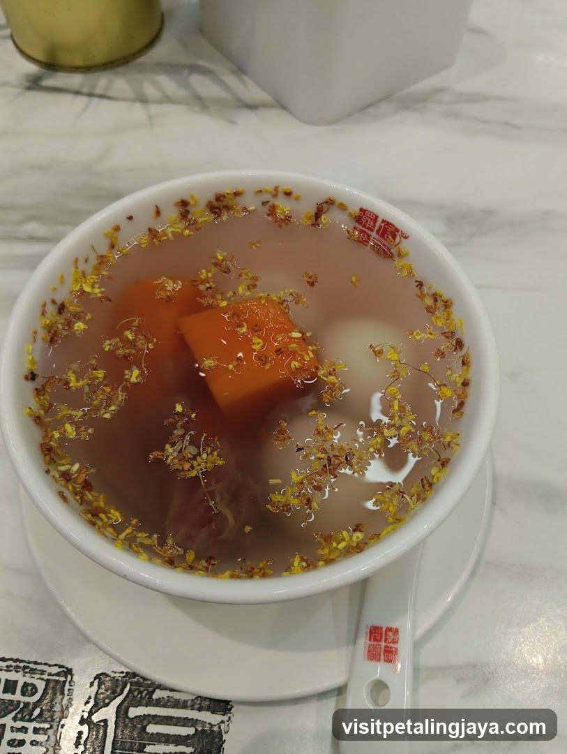 Sweet Soup with Osmanthus and Taro