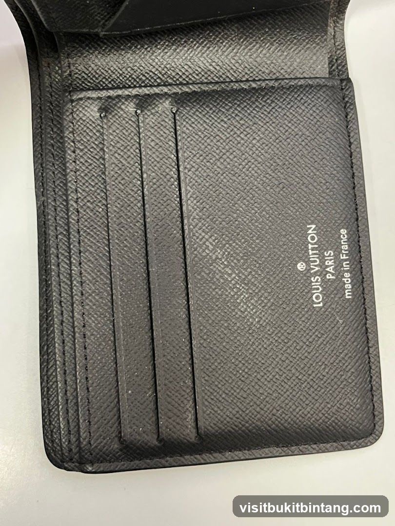 Louis Vuitton Wallet Interior