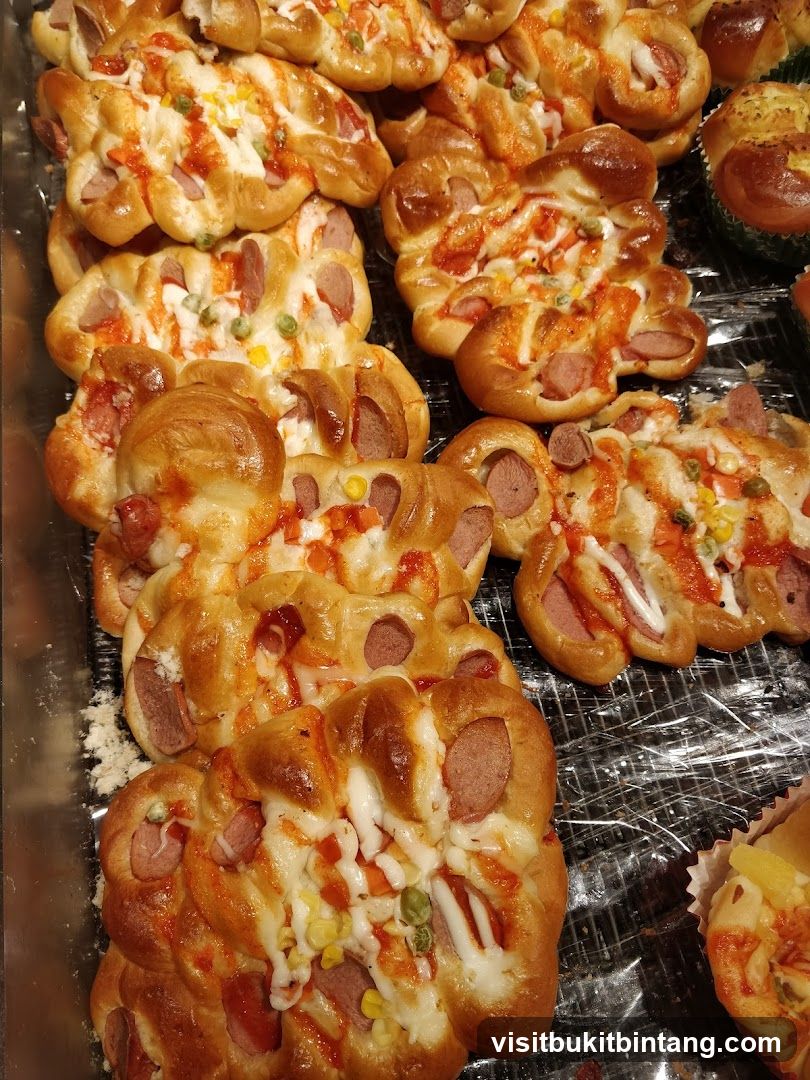 Sausage and Vegetable Buns