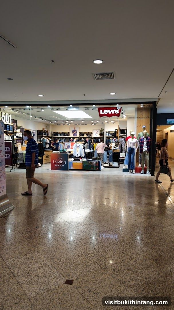 Levi's Mid Valley Megamall, Kuala Lumpur.