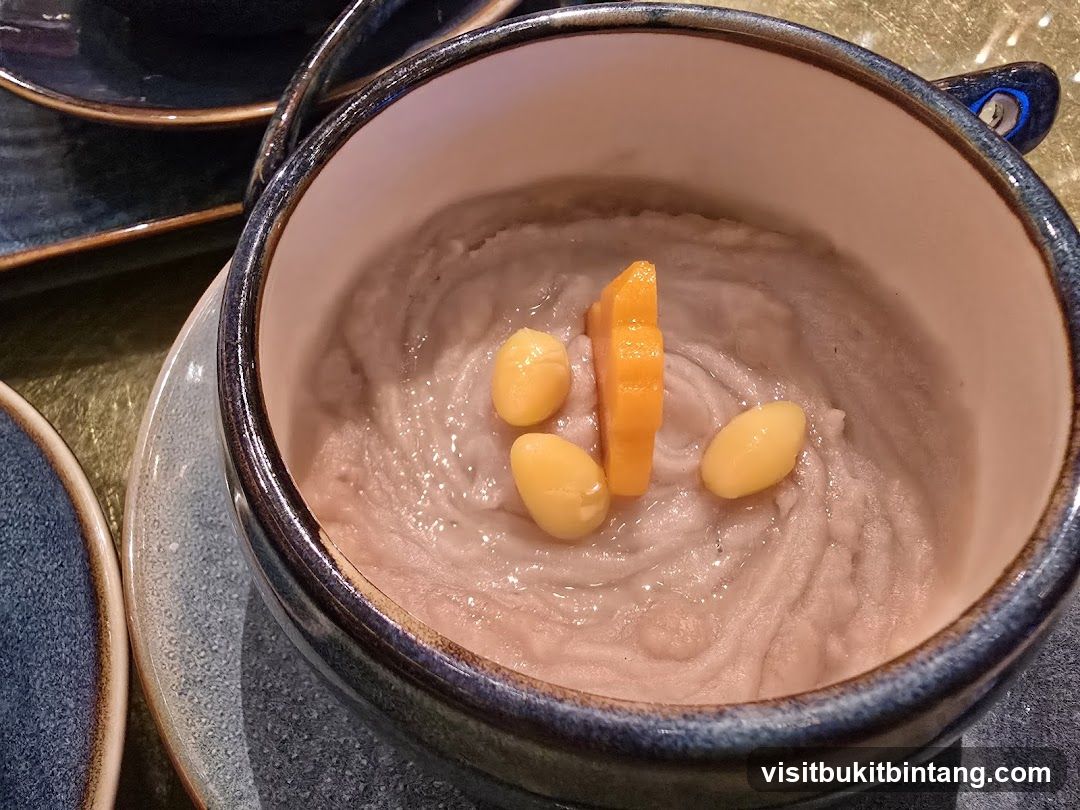 Dessert with Grains and Fruit