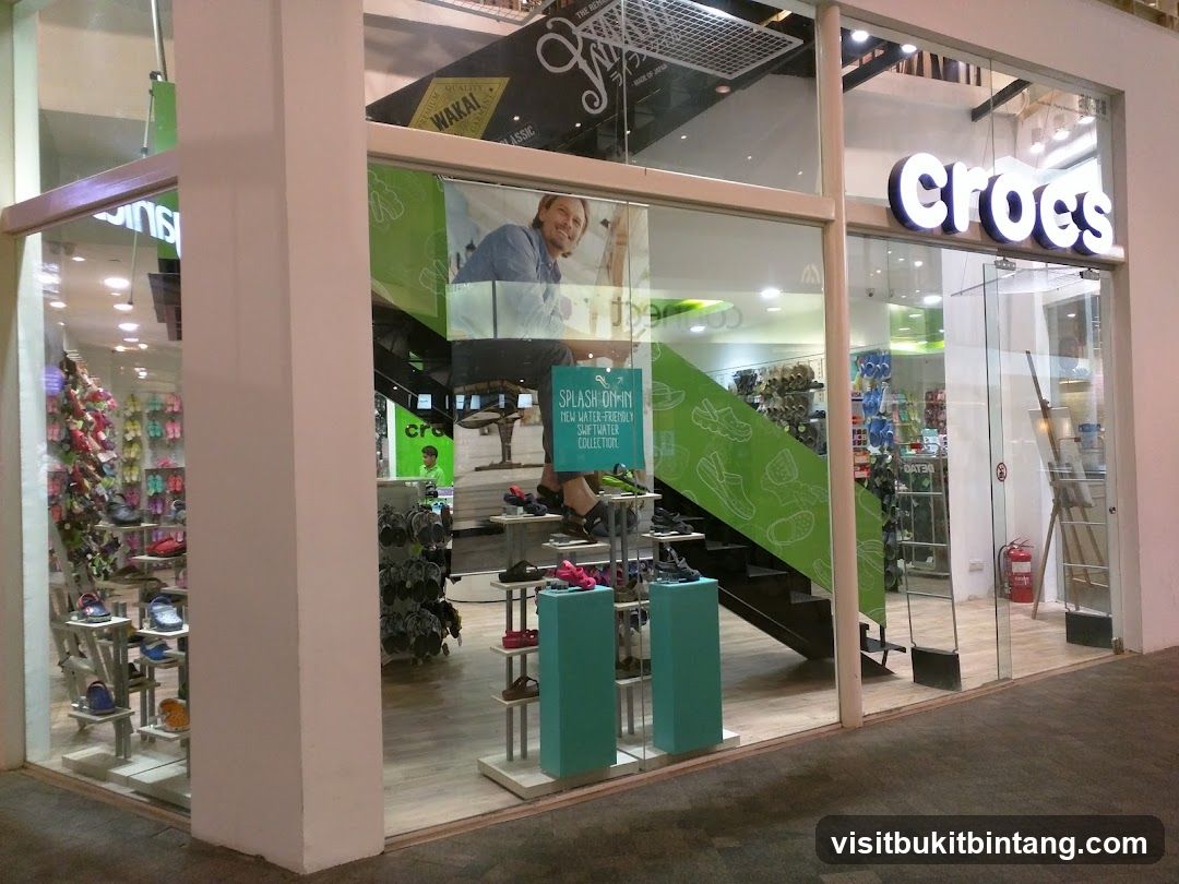 Crocs Mid Valley