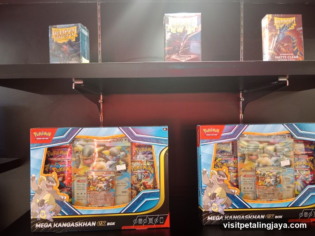 Pokemon Mega Kangaskhan GX Box Display