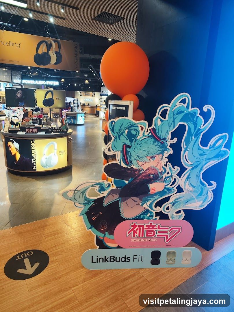 LinkBuds Fit Display with Hatsune Miku Character